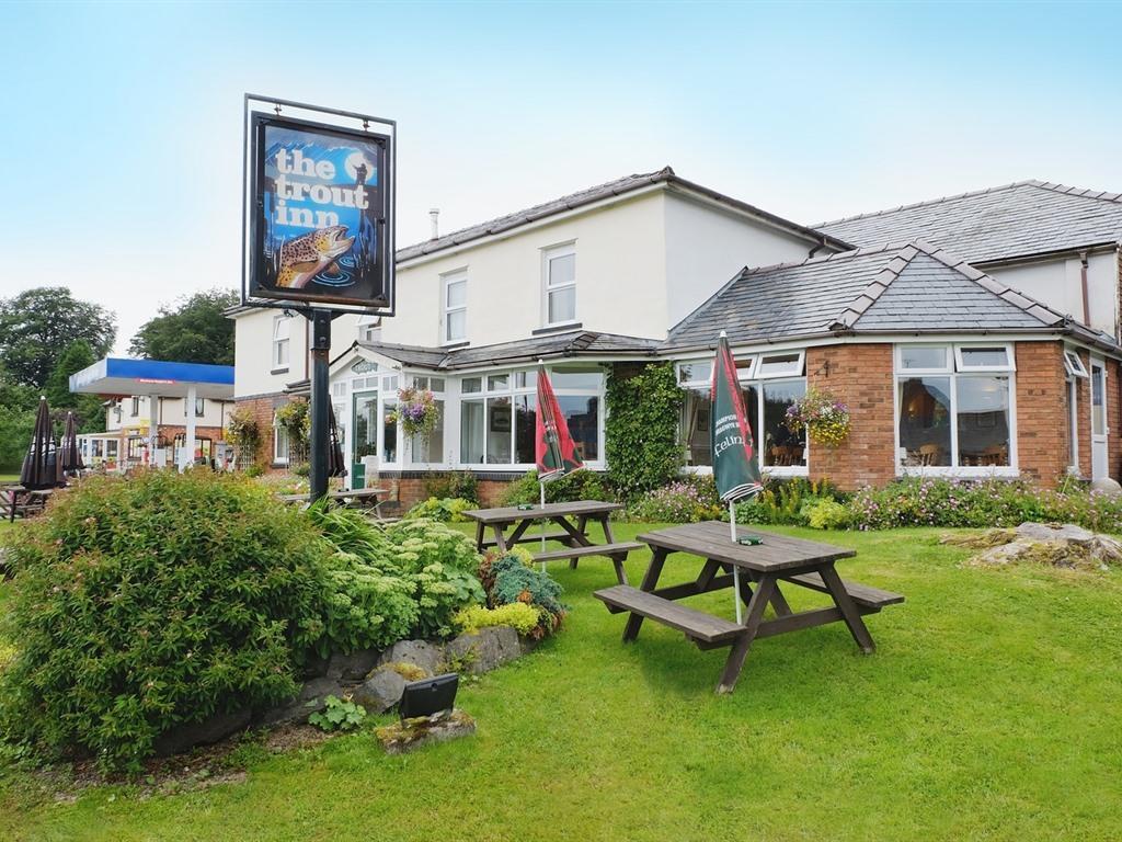 The Trout Inn Beulah Экстерьер фото